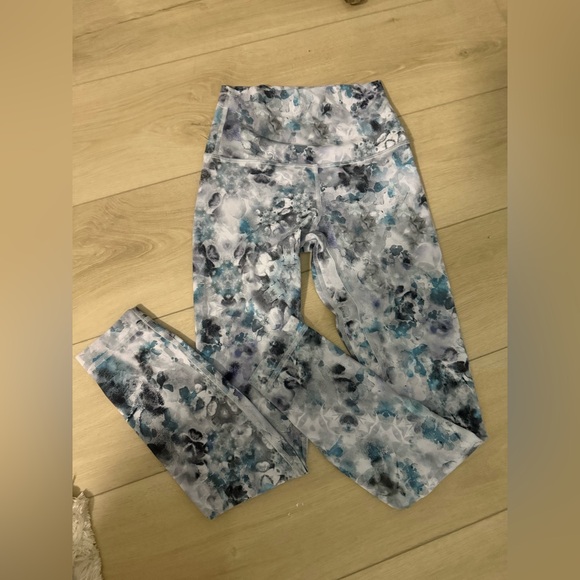 Lululemon Align Leggings - Color: Kaleidofloral Multi - Size:2 - Picture 2 of 4